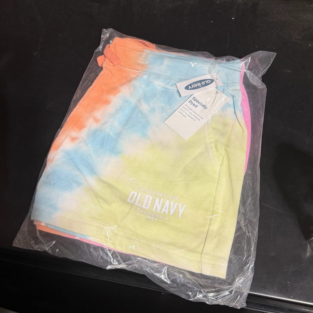 NWT Old Navy tie dye cotton shorts, medium